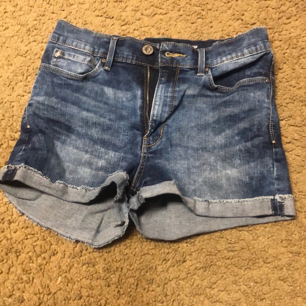 Levi’s high rise shorty